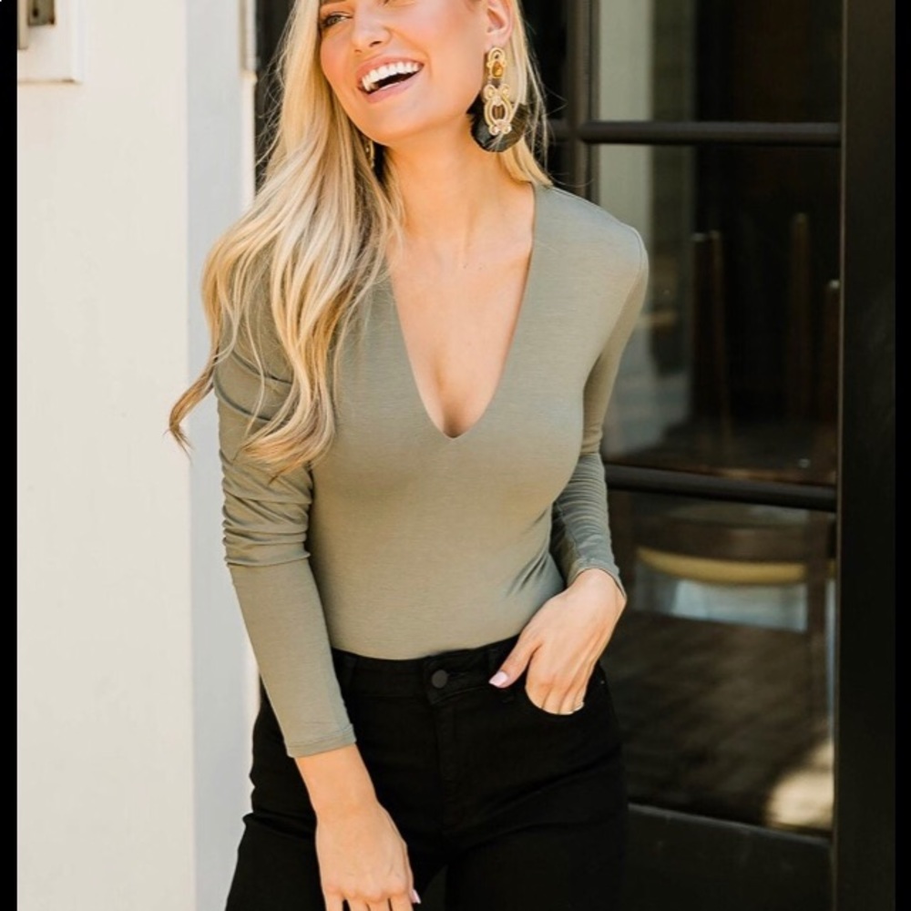 Karlie v neck long sleeve bodysuit olive